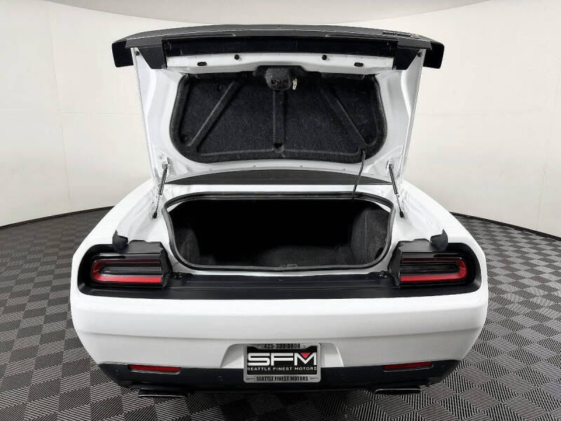 2022 Dodge Challenger