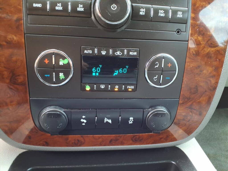 2012 Chevrolet Suburban LT