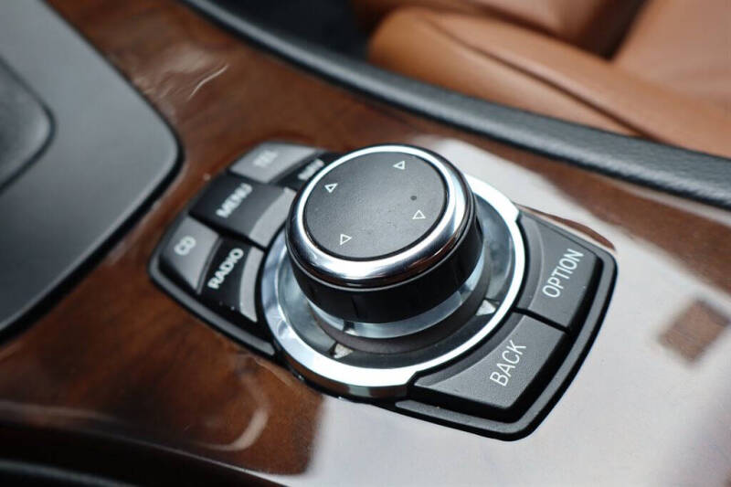 2012 BMW 3 Series 328i