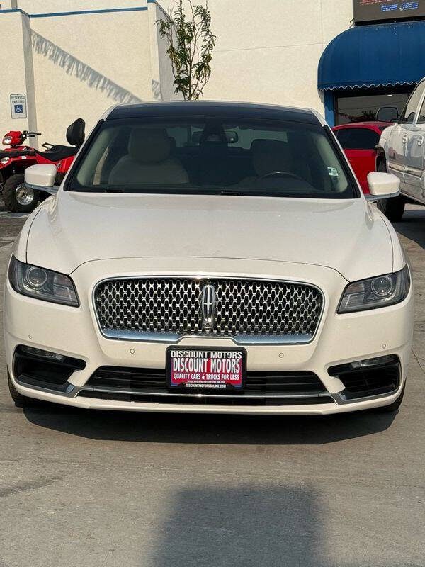 2017 Lincoln Continental Select