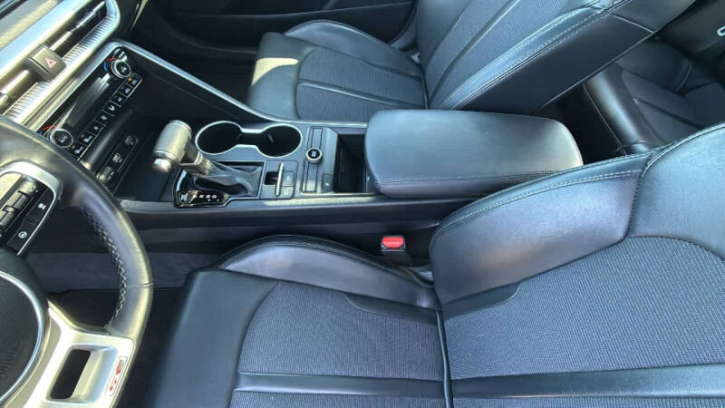 2022 Kia K5