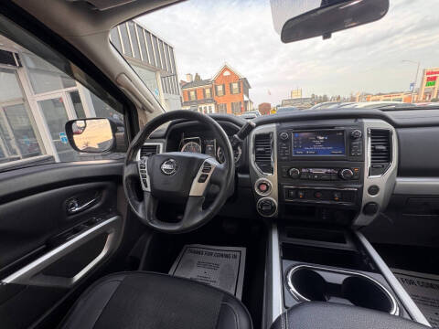 2017 Nissan Titan PRO-4X