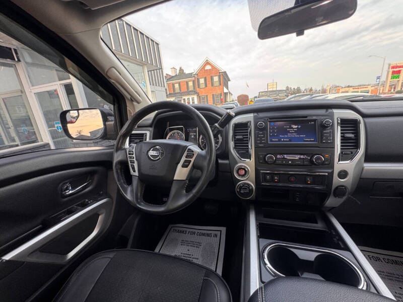 2017 Nissan Titan PRO-4X