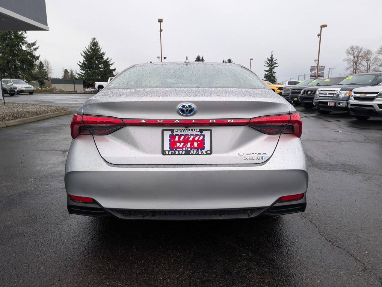 used 2019 Toyota Avalon Hybrid car, priced at $29,999