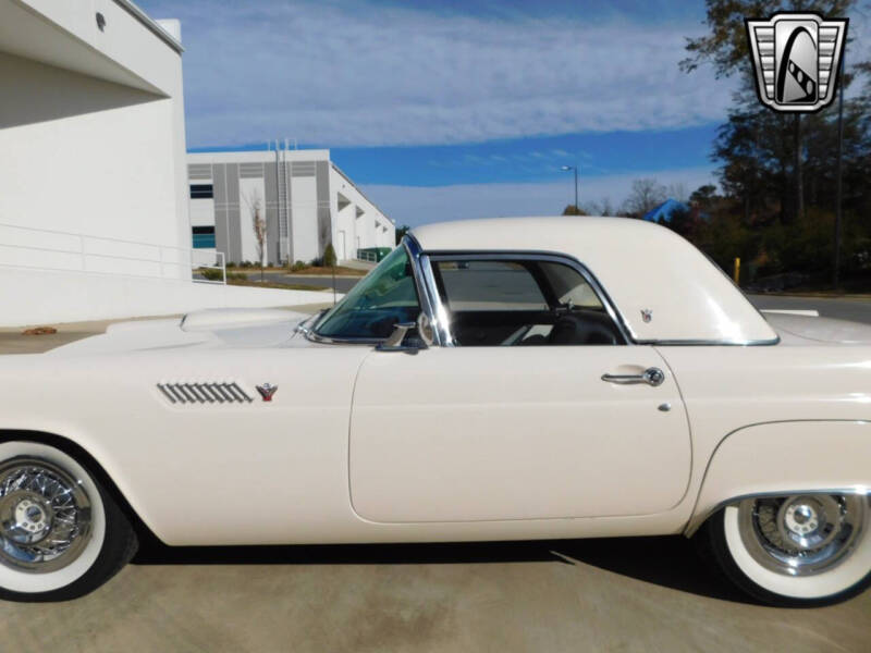 1955 Ford Thunderbird