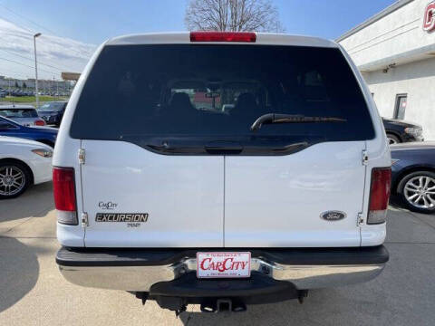 2003 Ford Excursion XLT