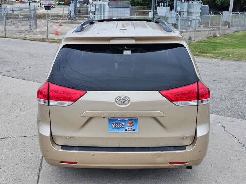 2011 Toyota Sienna XLE 8-Passenger
