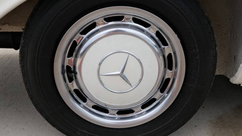 1973 Mercedes-Benz 280-Class