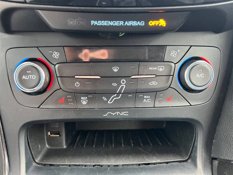 2016 Ford Focus Titanium