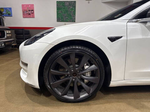 2020 Tesla Model 3 Performance