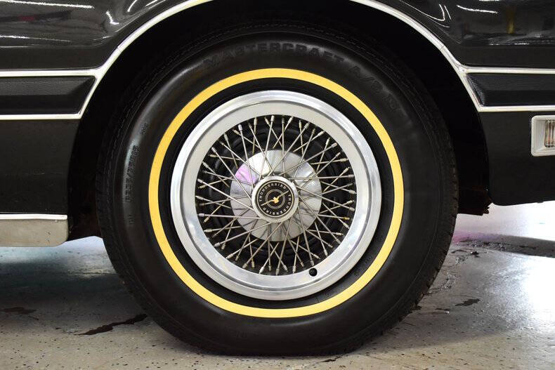 1976 Ford Thunderbird