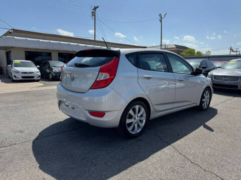 2014 Hyundai Accent SE