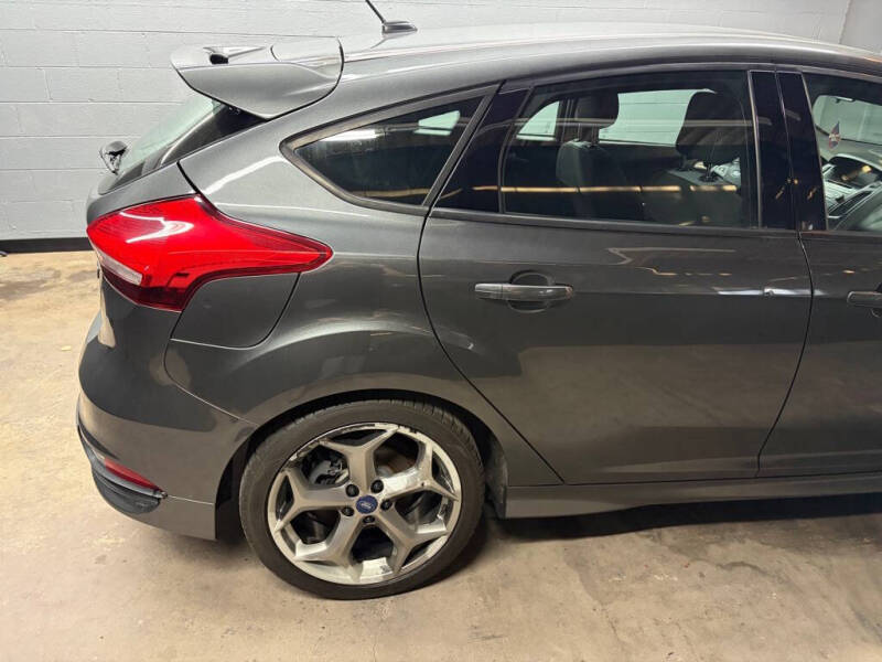2017 Ford Focus ST