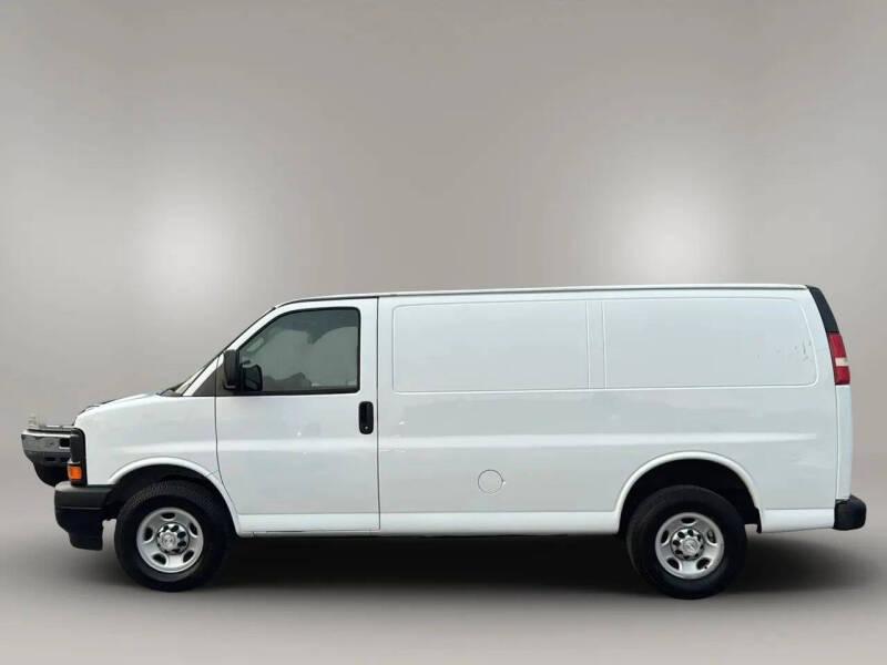 2017 Chevrolet Express 2500