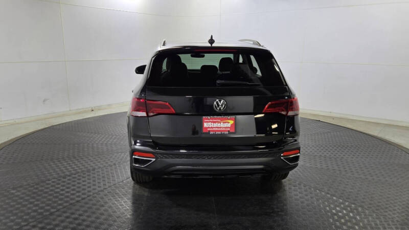 2024 Volkswagen Taos SE