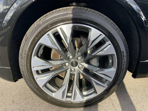 2024 Audi Q8 quattro Prestige 55 TFSI