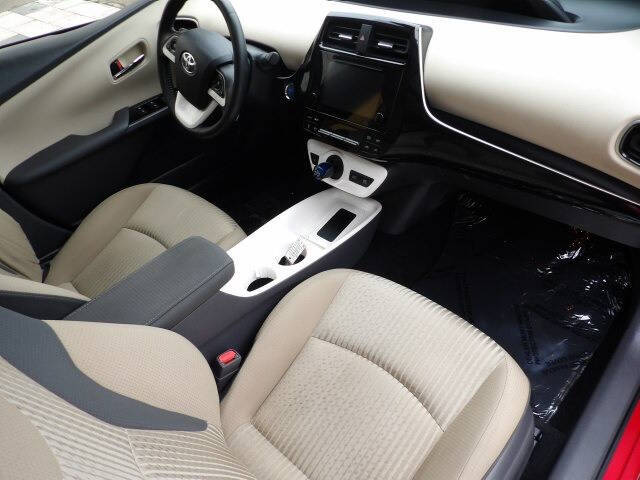 2016 Toyota Prius Three