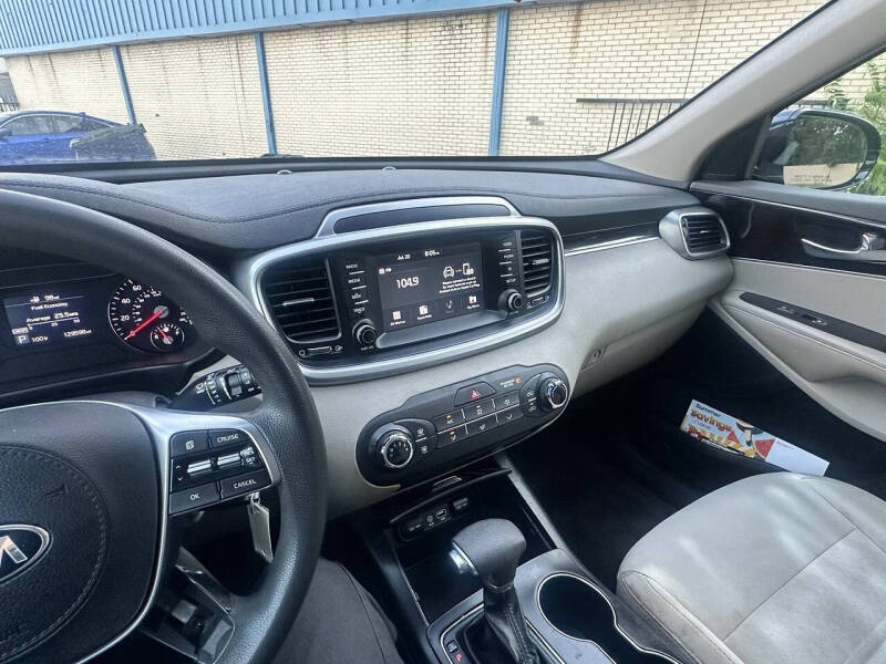 2019 Kia Sorento LX