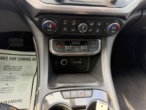 2021 GMC Acadia AT4