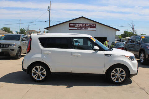 2016 Kia Soul +