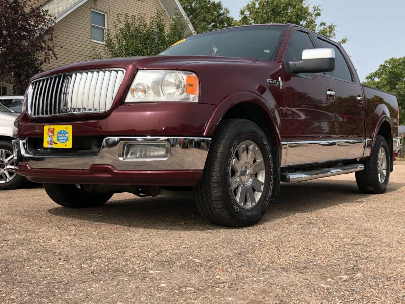 2006 Lincoln Mark LT for sale at El Tucanazo Auto Sales in Grand Island NE