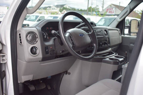 2014 Ford E-Series E-150