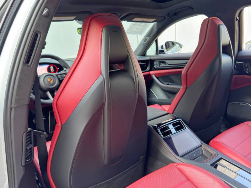 2025 Porsche Panamera