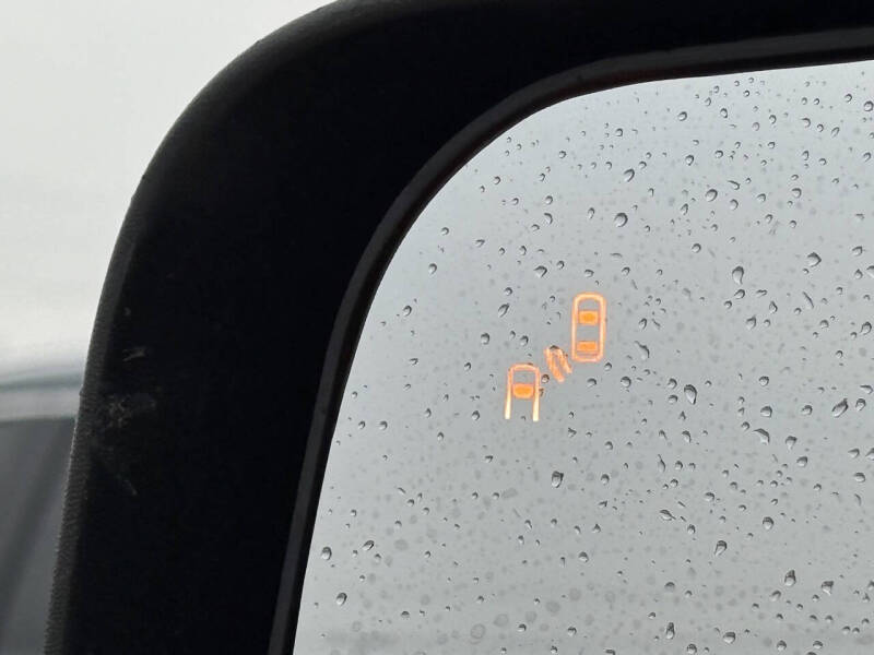 2020 Nissan Titan SL