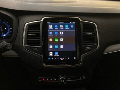 2023 Volvo XC90 B5 Core