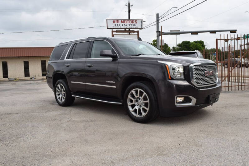 2016 GMC Yukon Denali photo 10