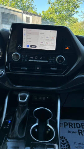 2023 Toyota Highlander Platinum