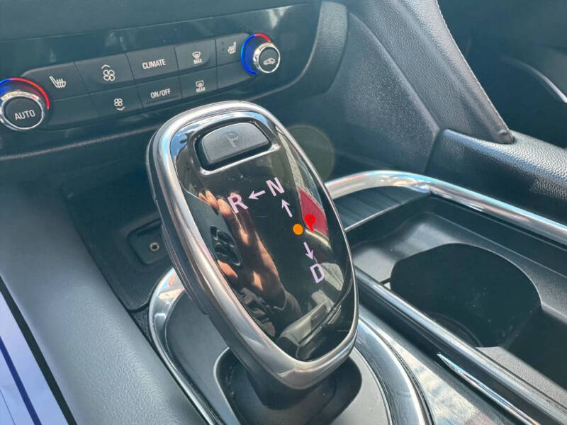 2020 Buick Enclave Essence