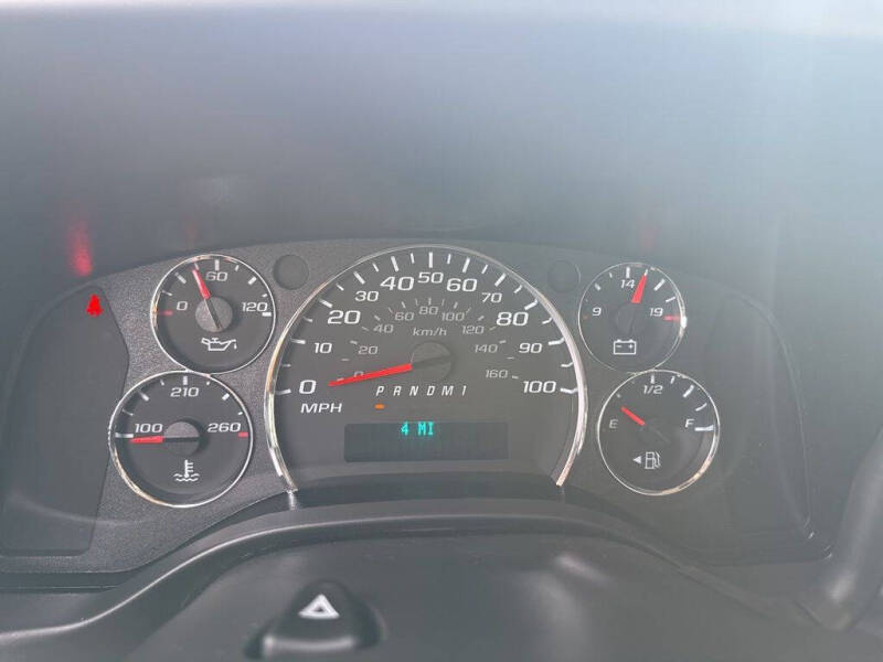 2025 Chevrolet Express 2500