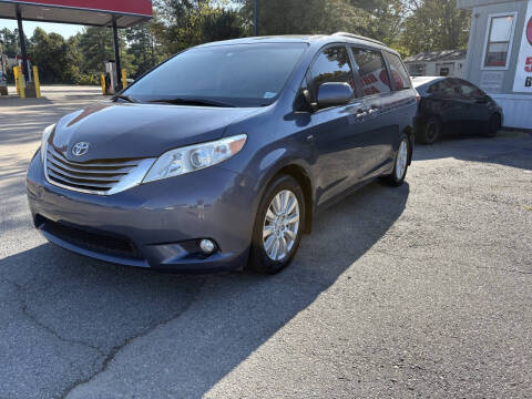 2017 Toyota Sienna XLE Premium 7-Passenger