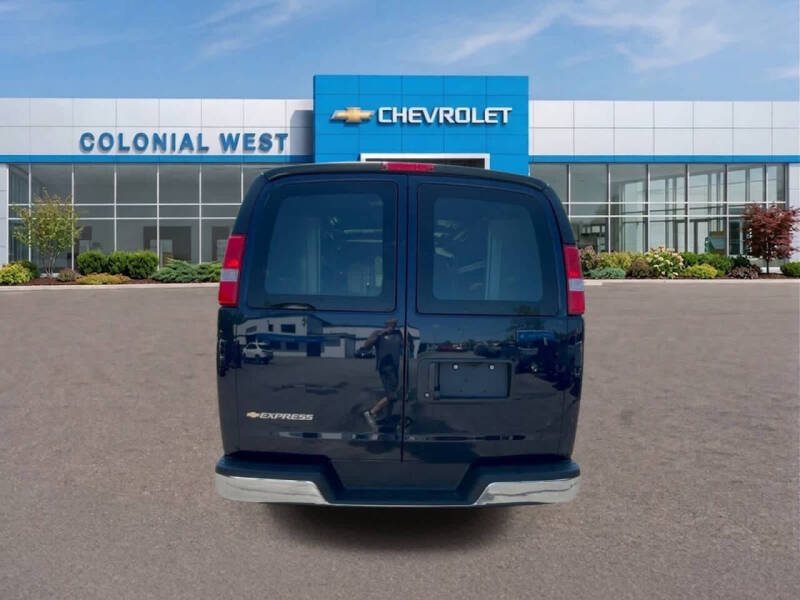 2026 Chevrolet Express 2500