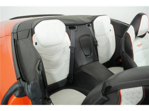 2022 Aston Martin DBS Superleggera