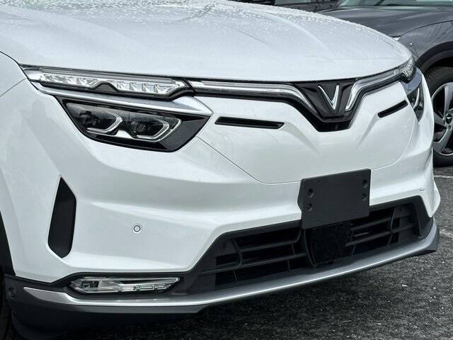 2025 VinFast VF8 Plus