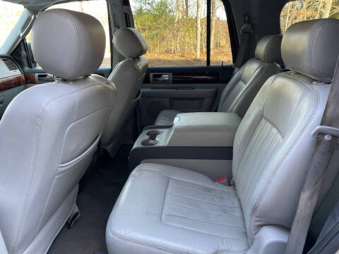 2004 Lincoln Navigator Luxury