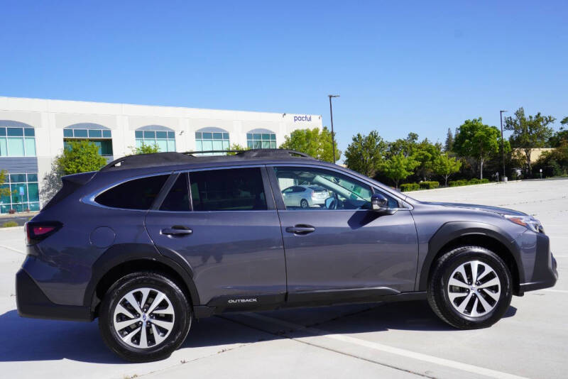 2023 Subaru Outback Premium