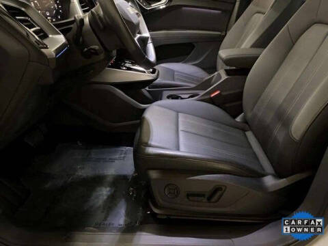 2024 Audi Q4 e-tron quattro Premium Plus 50