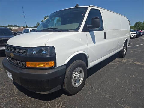 2023 Chevrolet Express 2500