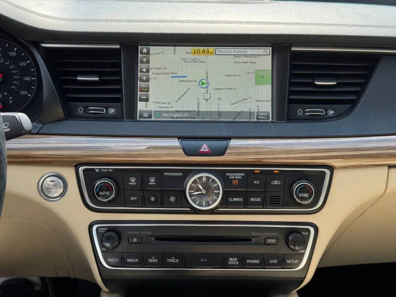 2017 Kia Cadenza Premium