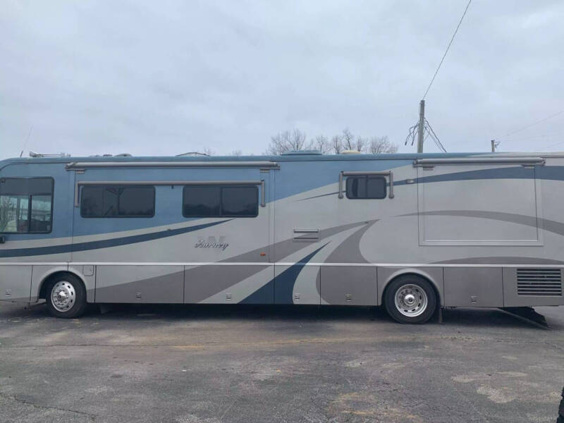 2004 Freightliner XC Chassis