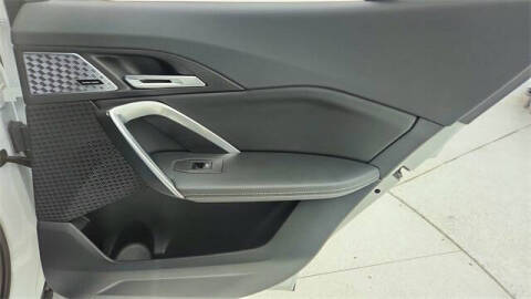 2025 BMW X2 xDrive28i