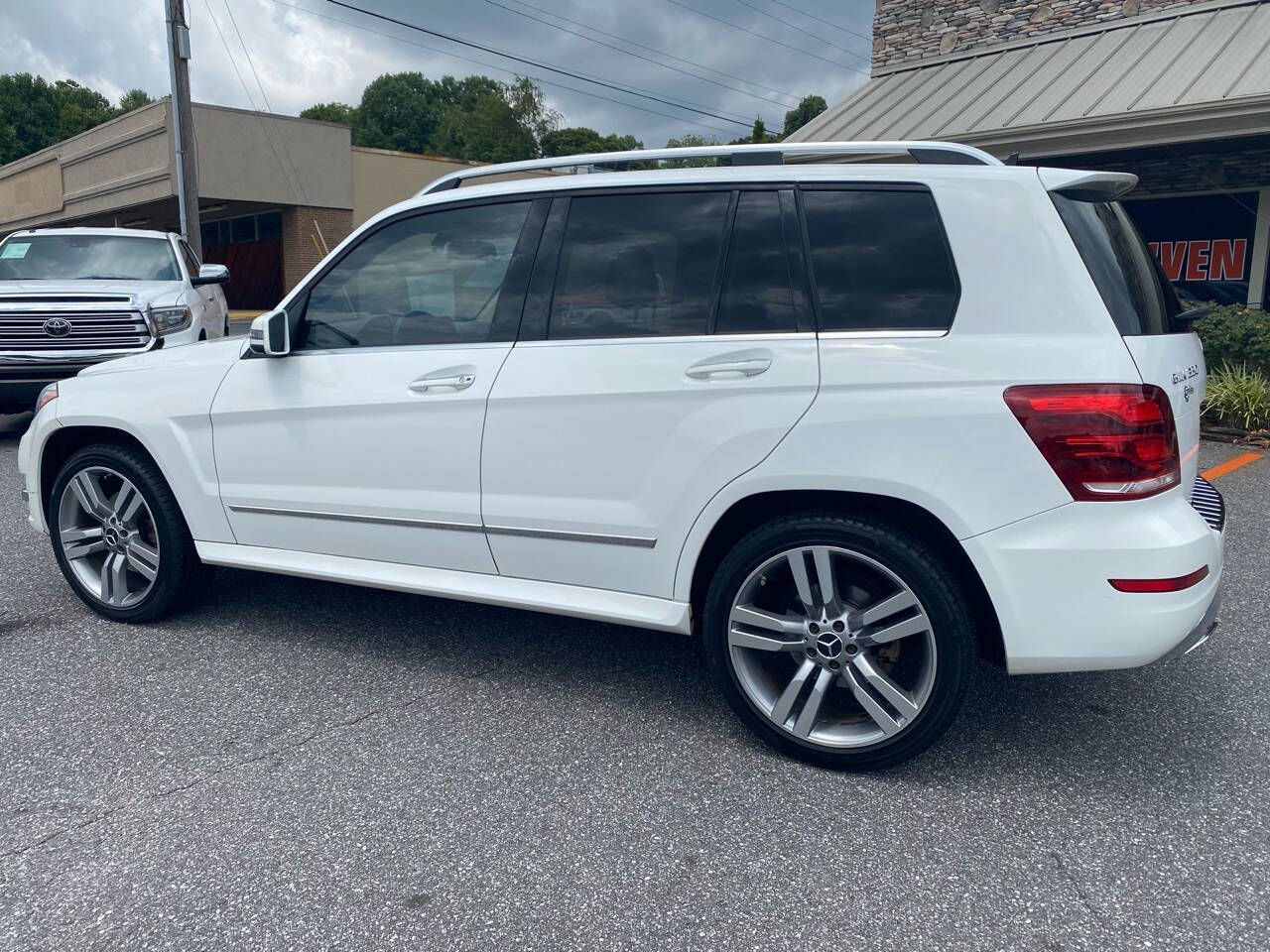 2014 Mercedes-Benz GLK for sale at Driven Pre-Owned in Lenoir, NC