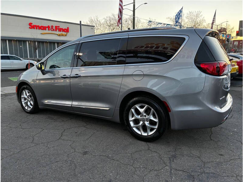 2020 Chrysler Pacifica
