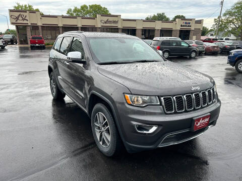 2018 Jeep Grand Cherokee for sale at ASSOCIATED SALES & LEASING in Marshfield WI