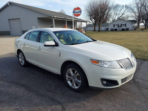 2009 Lincoln MKS for sale at CALDERONE CAR & TRUCK in Whiteland IN