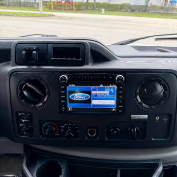 2011 Ford E-350