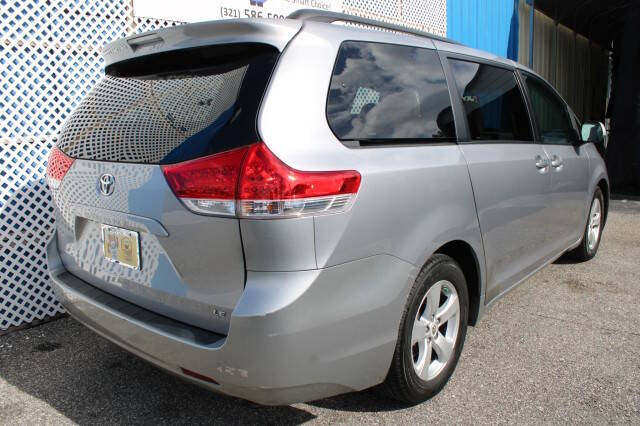 2011 Toyota Sienna